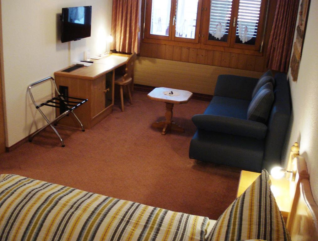 Hotel & Restaurant Bahnhof Reichenbach Reichenbach im Kandertal Room photo